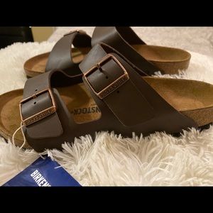 BRAND NEW Birkenstock’s w/ tag